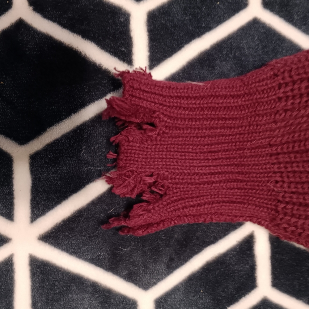 Sweater - Picture 3 of 4